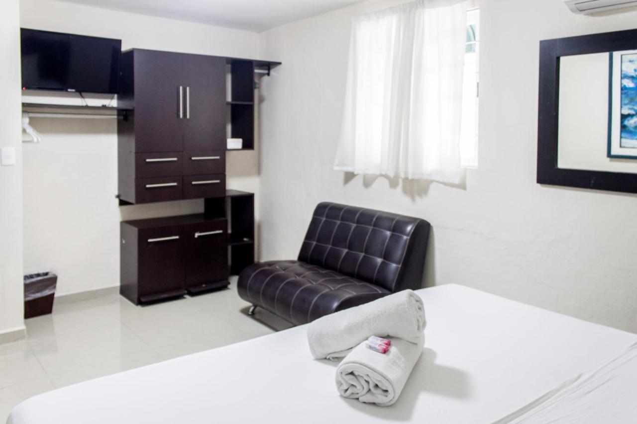 Whyz 4 You Private Rooms Пуерто Морелос Екстериор снимка