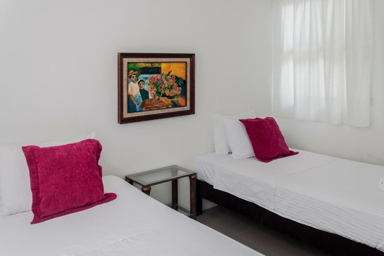 Whyz 4 You Private Rooms Пуерто Морелос Екстериор снимка