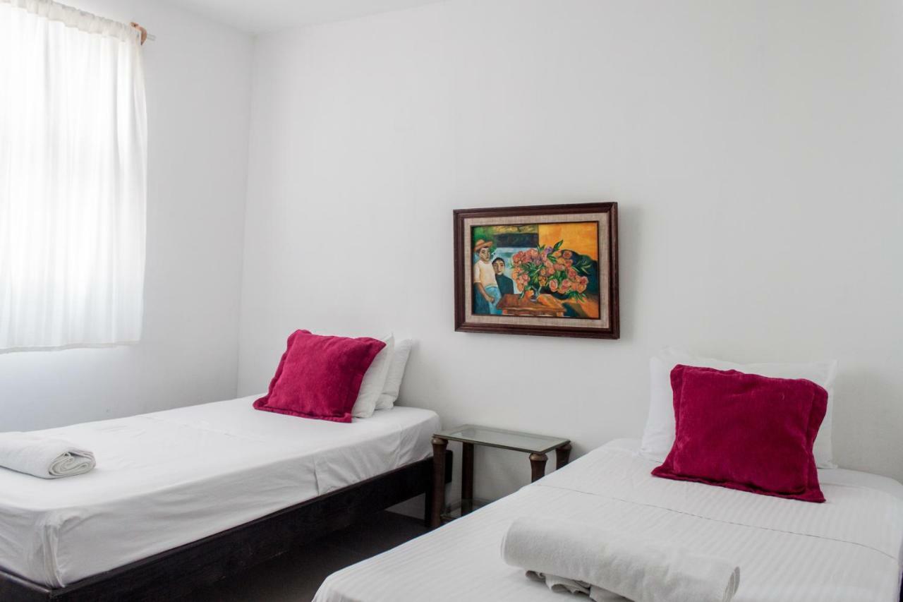 Whyz 4 You Private Rooms Пуерто Морелос Екстериор снимка